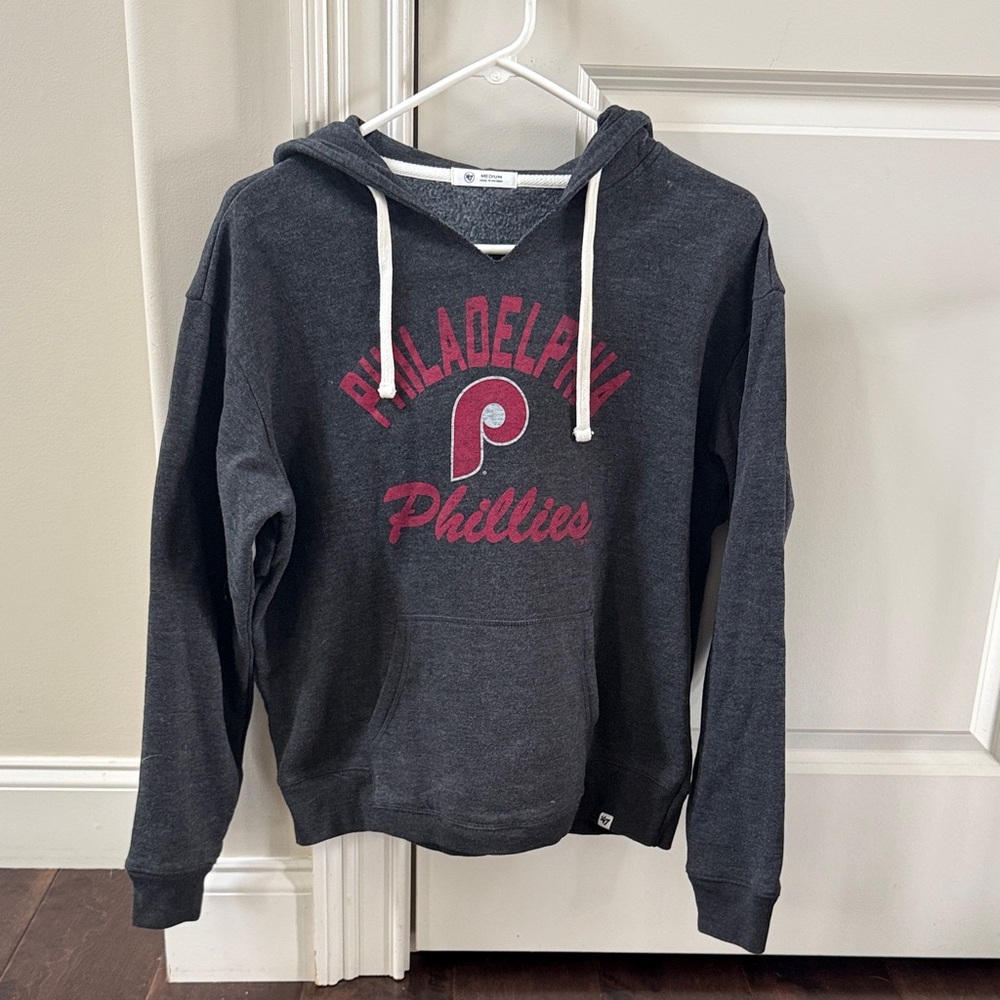 Womens ‘47 Brand Philadelphia Phillies Hoodie Medium
